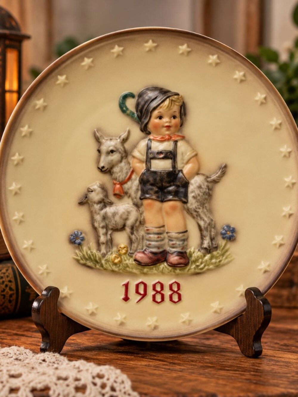 1988 Goebel Hummel Annual Plate 7.5" Little Goat Herder HUM 284 West Germany